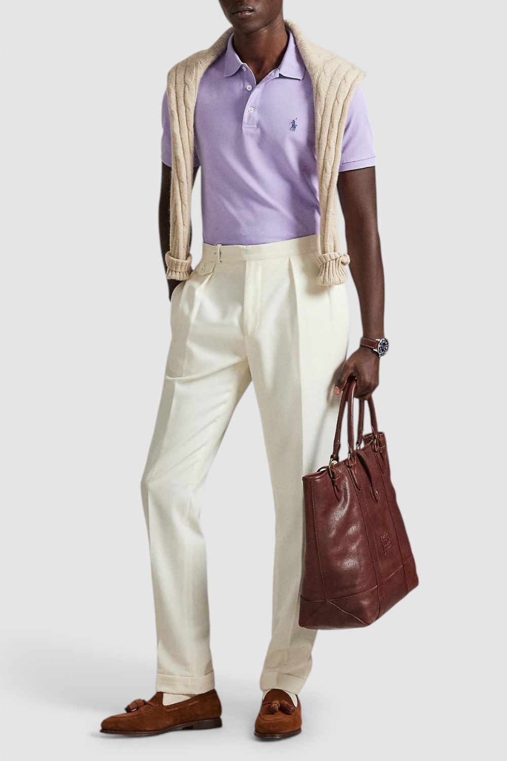 תמונת כל הלוק של חולצת פולו